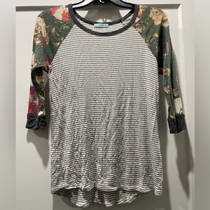 Floral and striped 3/4 length